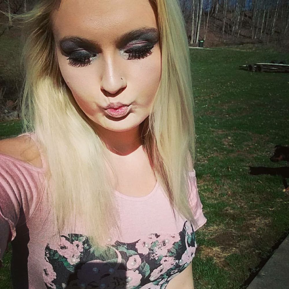 Meet your Posher, Augie